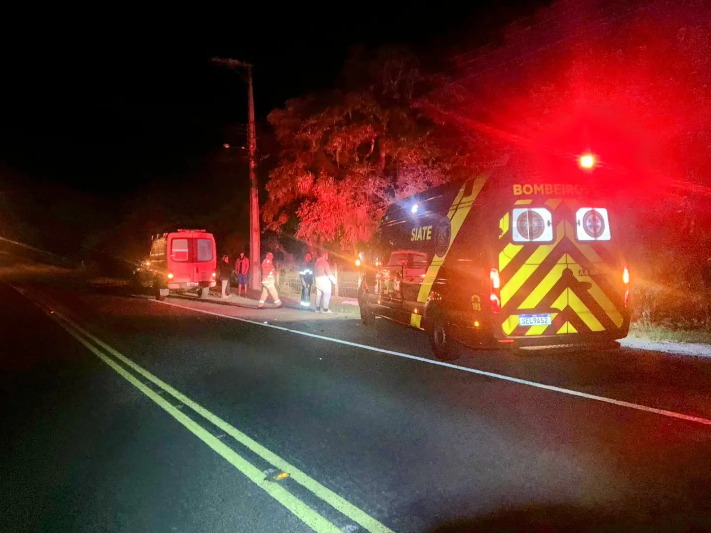 VÍTIMA FATAL - Homem morre atropelado por ambulância na Estrada de Bateias em Campo Largo