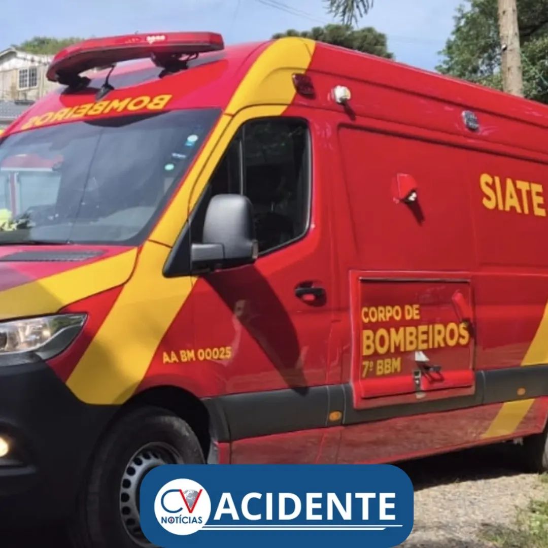 Motociclista fica ferido em colisão com carro na Estrada de Bateias, em Campo Largo