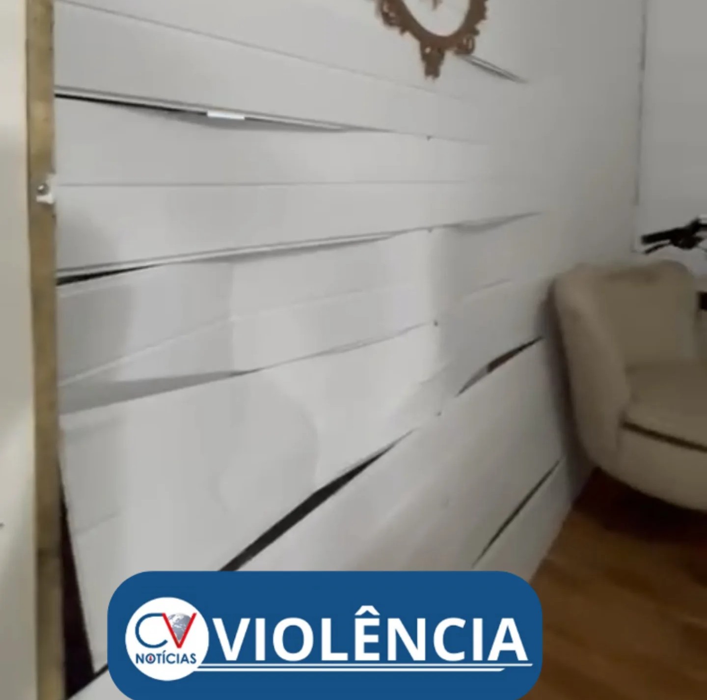 Mulher é agredida por outras duas mulheres e tem local de trabalho destruído